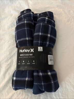 Hurley Men's Navy and White Plaid Fleece Pants